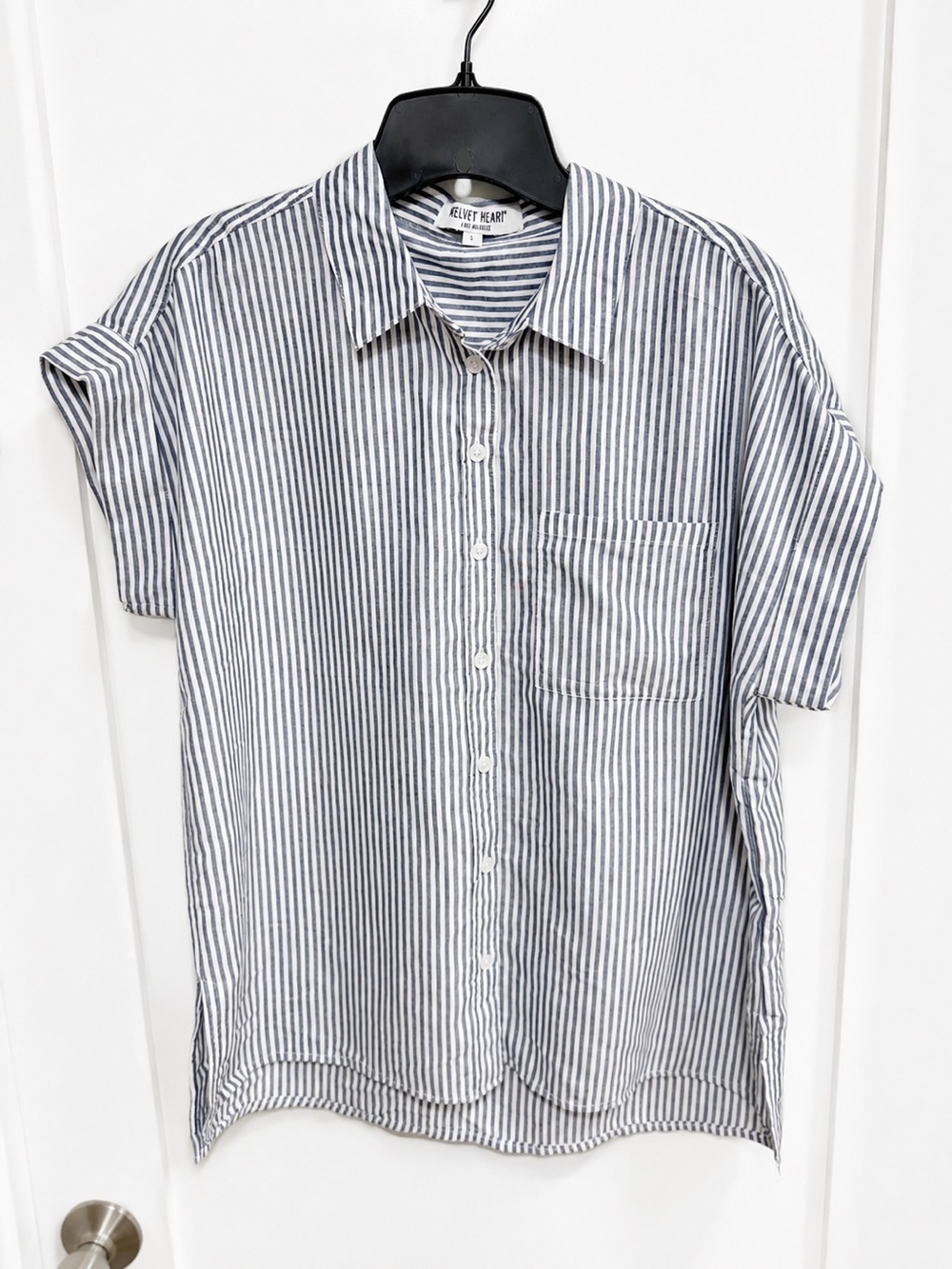 Velvet Heart Los Angeles Striped Button Up Blouse Blue White Roll Sleeve Top S